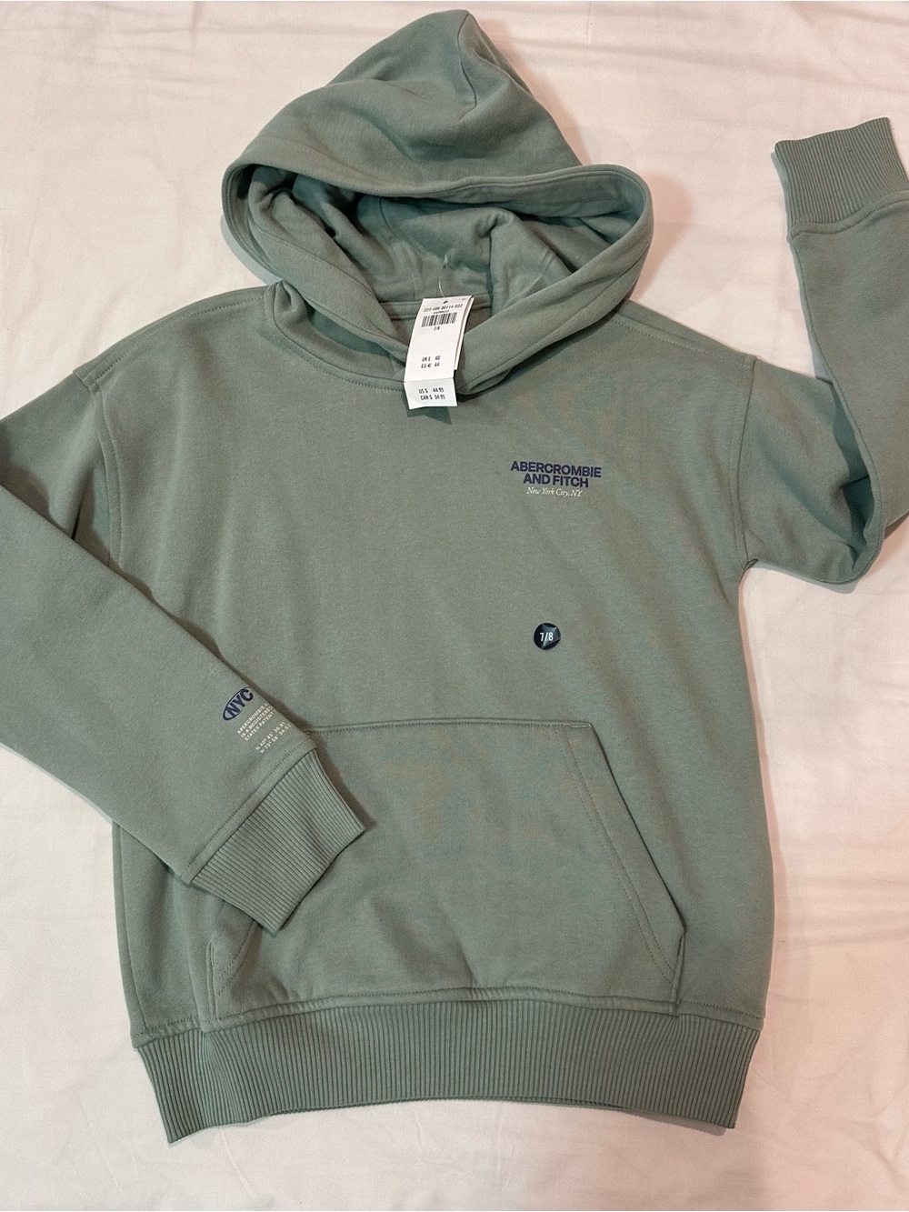 Abercrombie & Fitch kids 7/8 Sage Green Pullover Hoodie